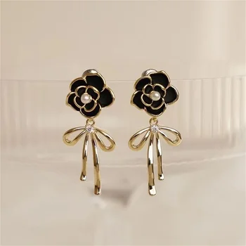Korėjietiško stiliaus mados perlų Kamelijos auskarai moterims Merginos Madingi vintažiniai krištolo pakabukų papuošalai Papuošalai Lady Ears Rings