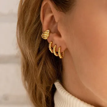 Paauksuotas sluoksniuotas C spaustukas ant auskarų Geometriniai susukti lankelio auskarai merginoms moterims Geriausiai parduodami paprasti papuošalai