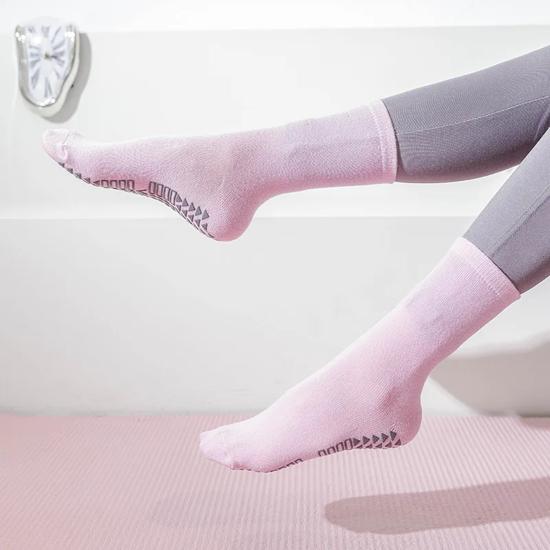 Jogos kojinės Moteriškos medvilnės silikoninės neslystančios rankenos Pilateso įgulos kojinės