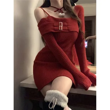 Moteriški kalėdiniai drabužiai Noras Vėjas Vieno peties megztinis Suknelė Moteriškas ruduo Seksualus Petys Raudonas Apvyniotas Klubo megztas sijonas