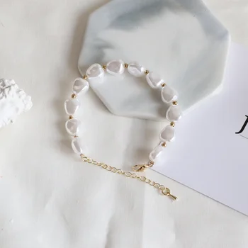 Perlų žavesio imitacija Apyrankė Baltos barokinės perlų apyrankės Madinga papuošalų dovana moterims Madingos apyrankės